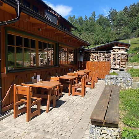 Hotel Kameňácká myslivna Moravany  Esterno foto