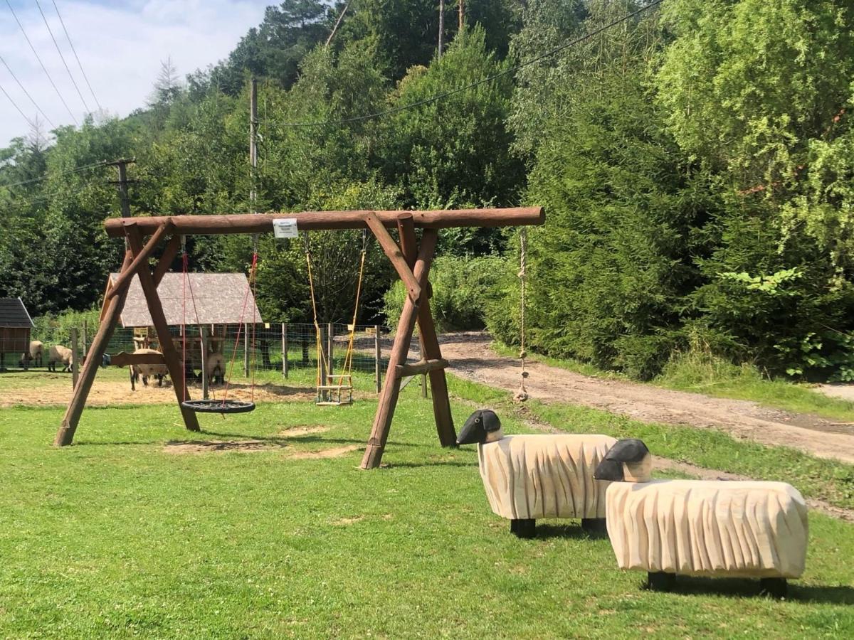 Hotel Kameňácká myslivna Moravany  Esterno foto